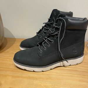 NWOT - Never Worn Timberland Black Boots